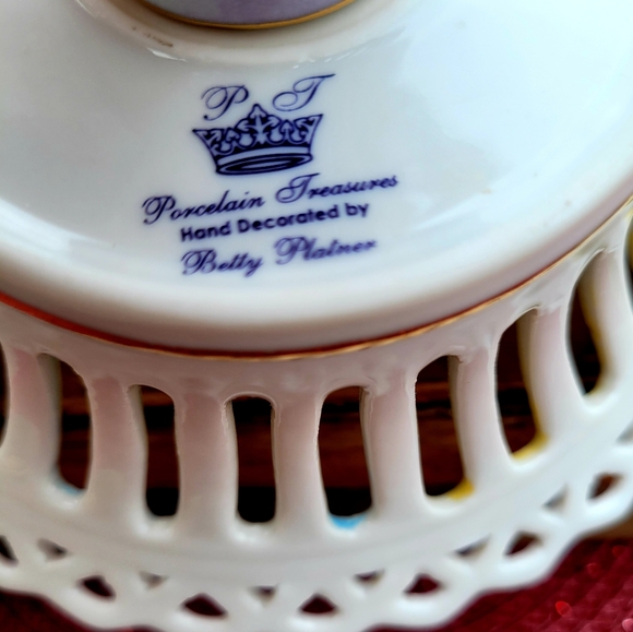 Vintage Porcelain Treasures compote pedestal dish - Picture 5 of 8